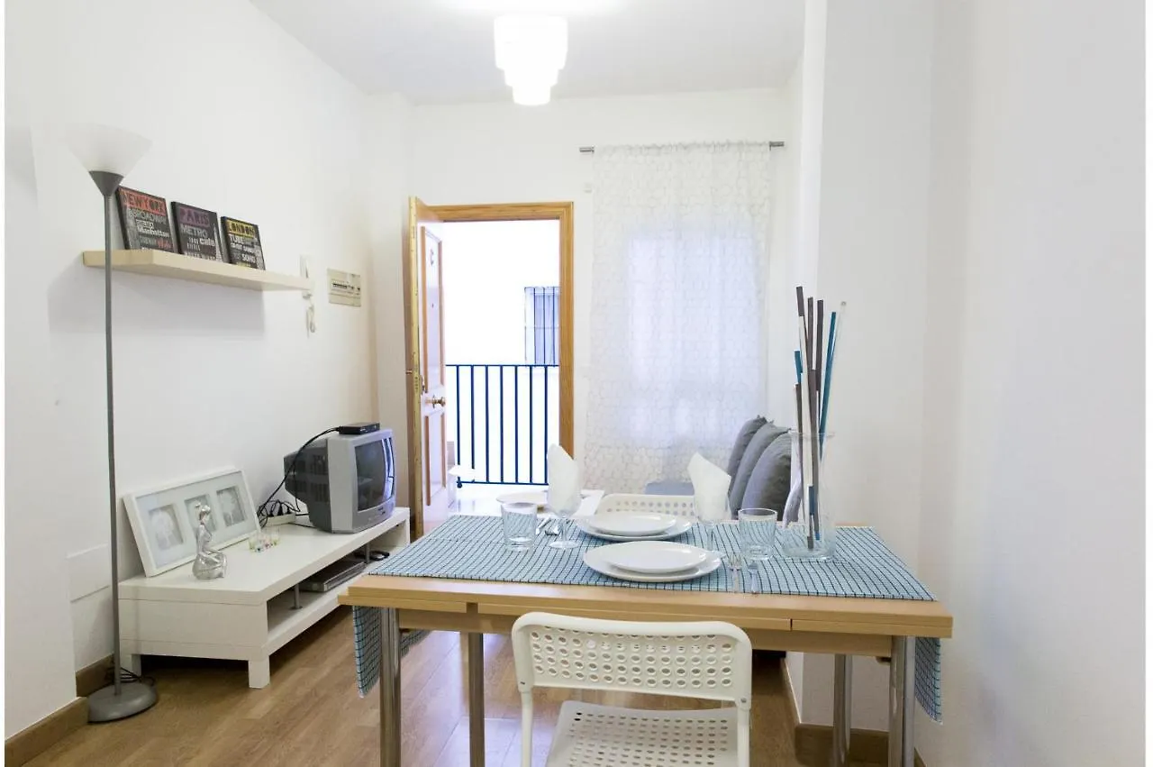 Sea & Wave Nuno Apartment Málaga