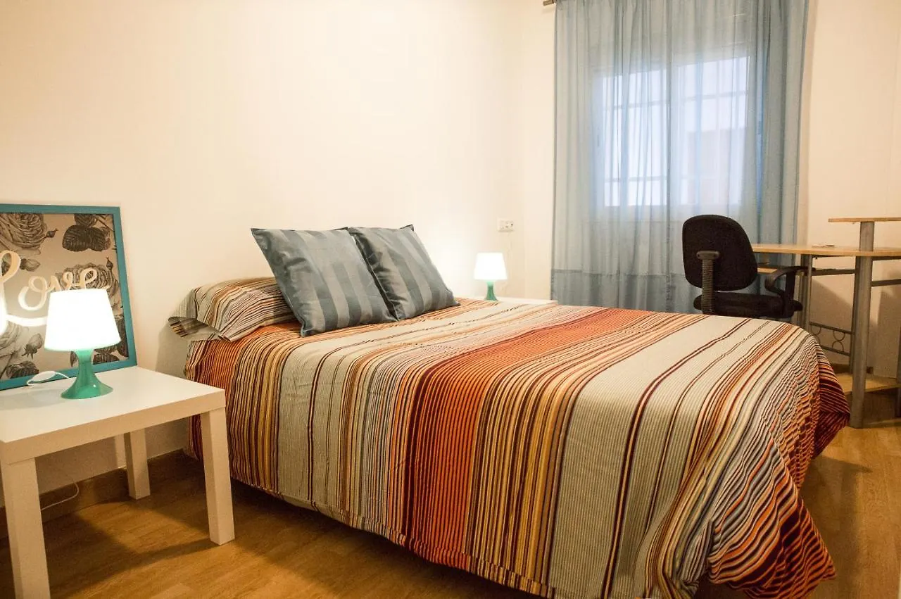 Sea & Wave Nuno Apartment Malaga